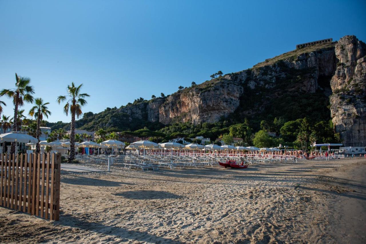 La Librata Boutique Hotel Terracina Exterior photo